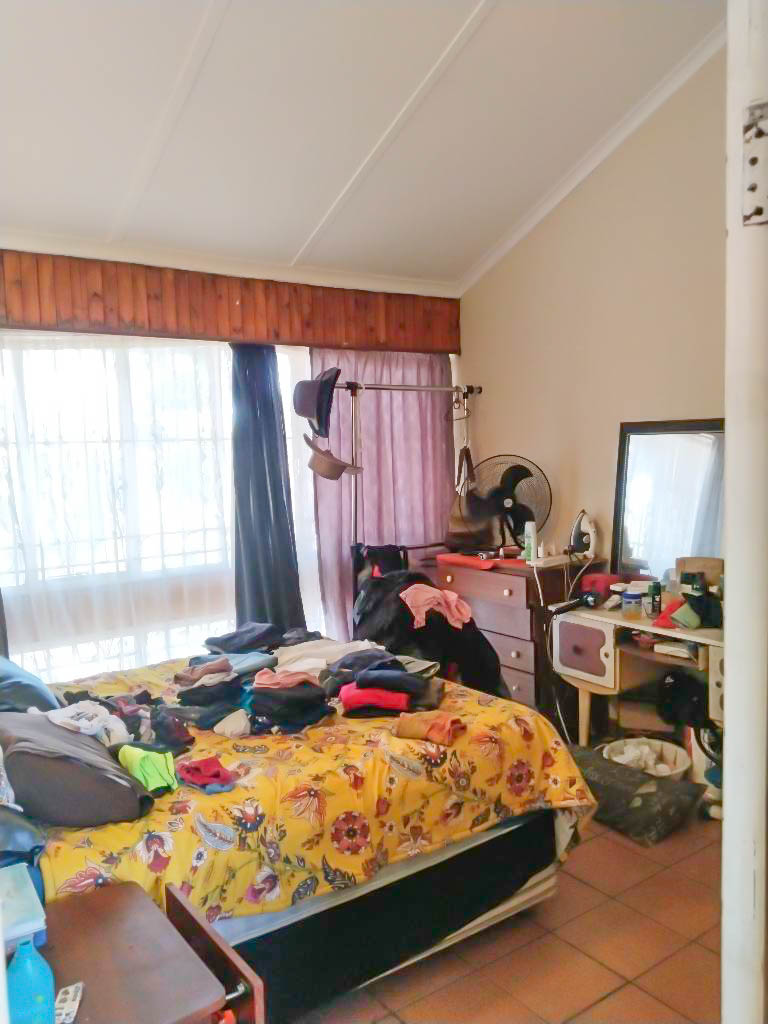 4 Bedroom Property for Sale in Bonaero Park Gauteng