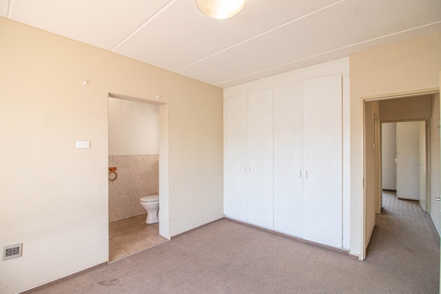 2 Bedroom Property for Sale in Birchleigh Gauteng