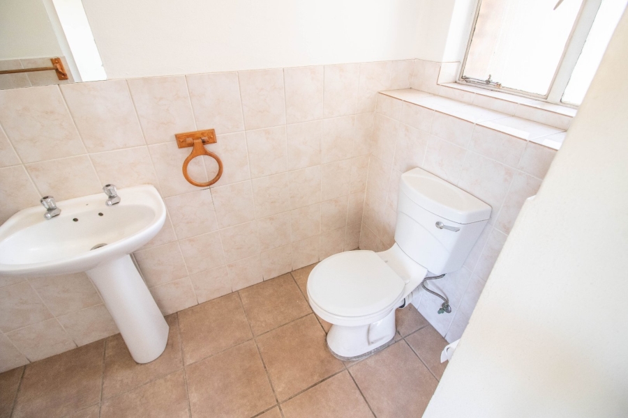 2 Bedroom Property for Sale in Birchleigh Gauteng