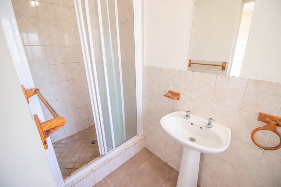 2 Bedroom Property for Sale in Birchleigh Gauteng