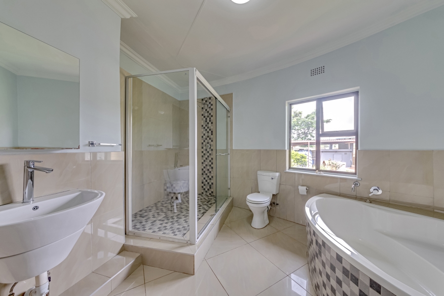 11 Bedroom Property for Sale in Protea Ridge Gauteng