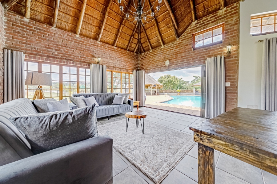 11 Bedroom Property for Sale in Protea Ridge Gauteng