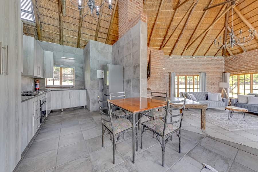 11 Bedroom Property for Sale in Protea Ridge Gauteng