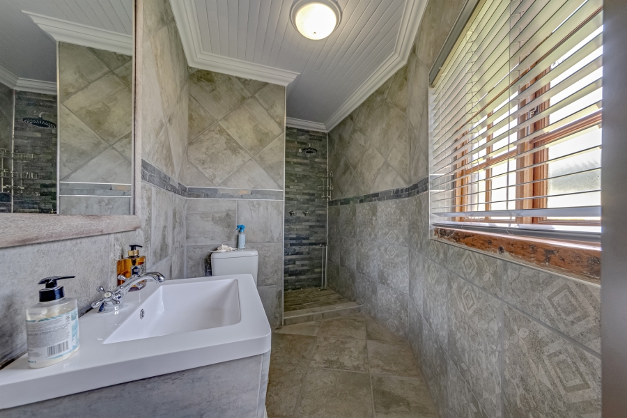 11 Bedroom Property for Sale in Protea Ridge Gauteng