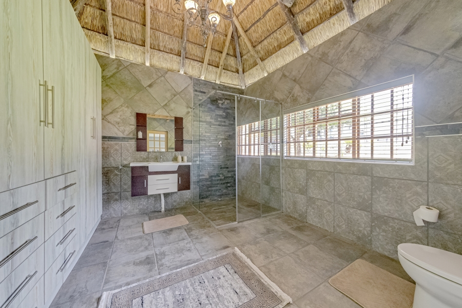 11 Bedroom Property for Sale in Protea Ridge Gauteng