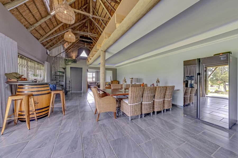 11 Bedroom Property for Sale in Protea Ridge Gauteng