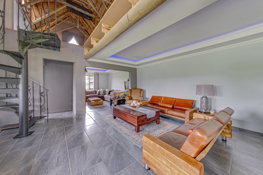 11 Bedroom Property for Sale in Protea Ridge Gauteng