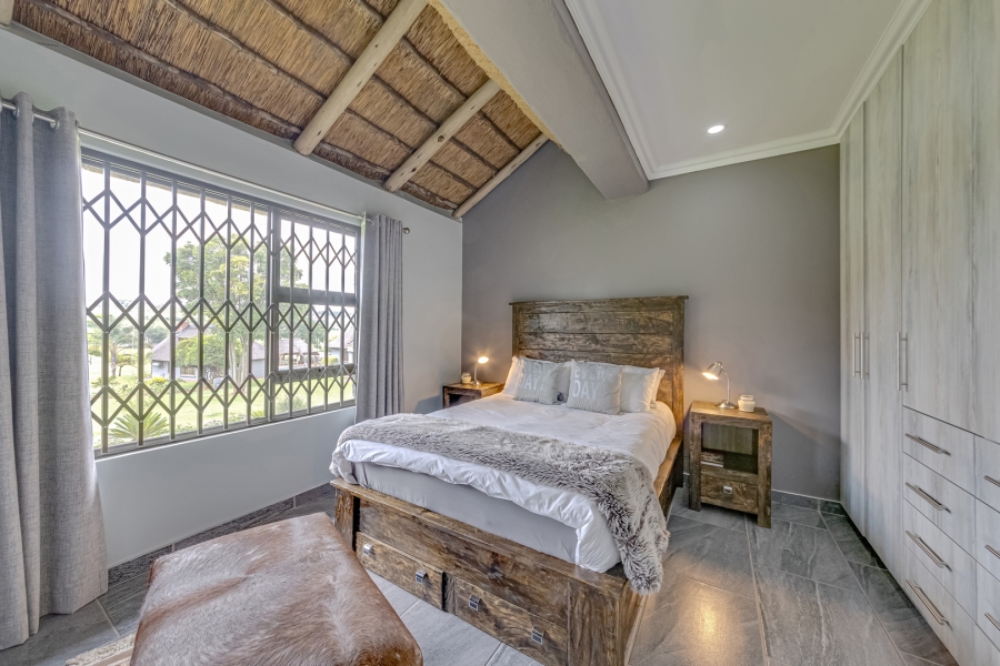 11 Bedroom Property for Sale in Protea Ridge Gauteng