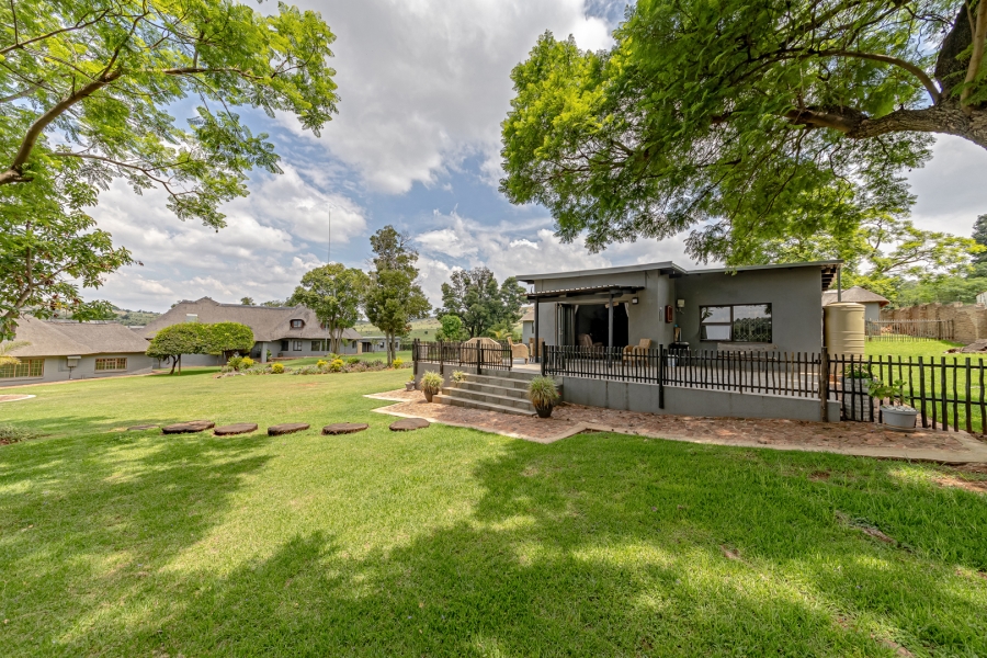 11 Bedroom Property for Sale in Protea Ridge Gauteng