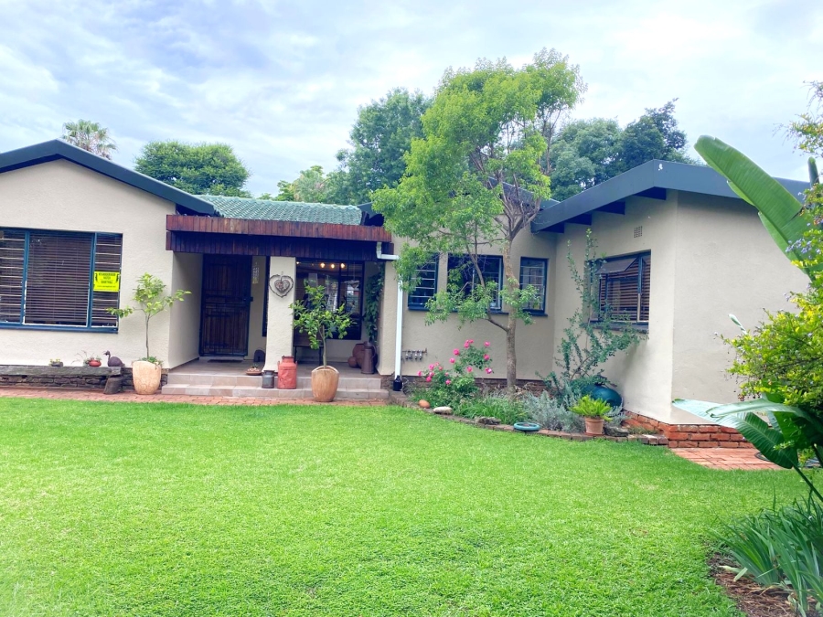 4 Bedroom Property for Sale in Doringkloof Gauteng