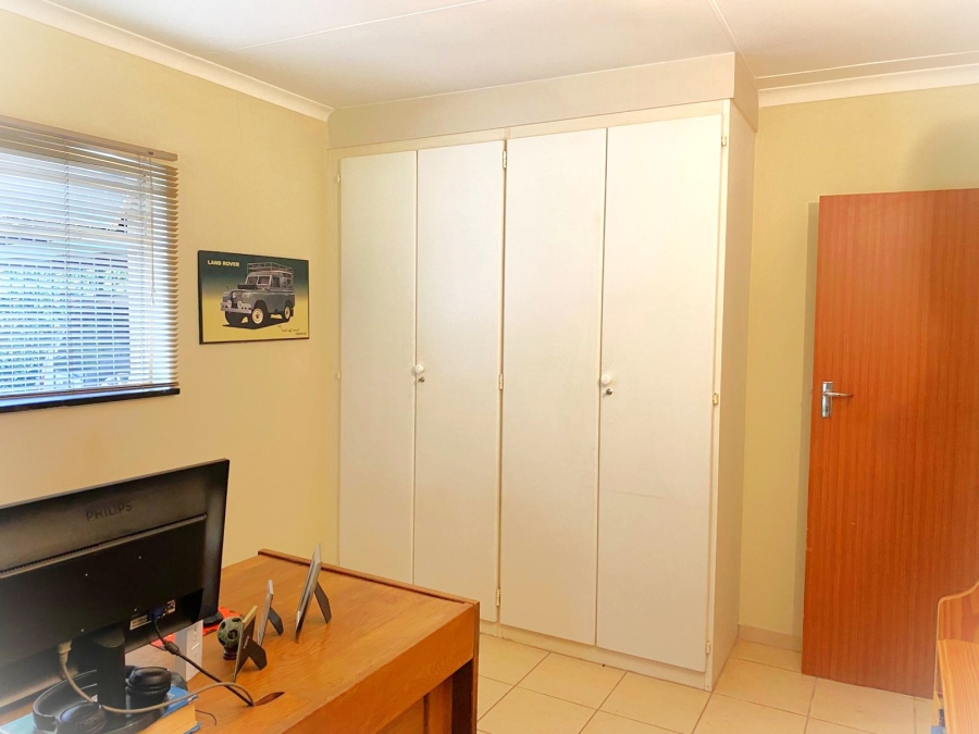 4 Bedroom Property for Sale in Doringkloof Gauteng