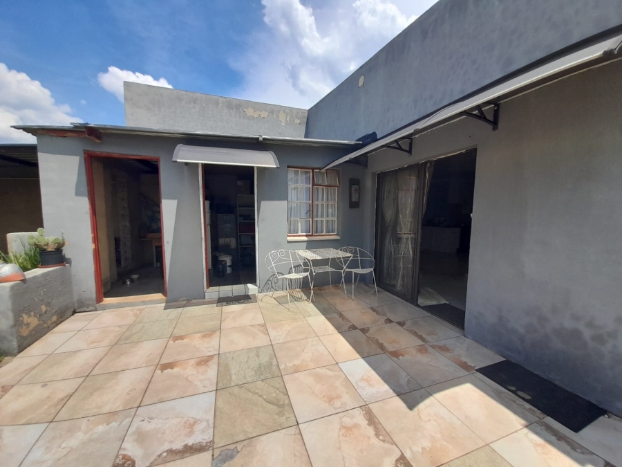 To Let 2 Bedroom Property for Rent in Helderstrome AH Gauteng