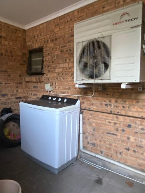 3 Bedroom Property for Sale in Comet Gauteng