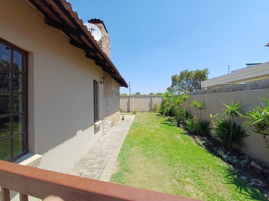 3 Bedroom Property for Sale in Theresa Park Gauteng