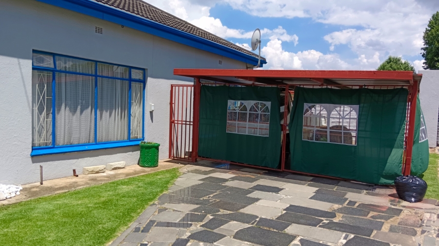 3 Bedroom Property for Sale in Brakpan Central Gauteng