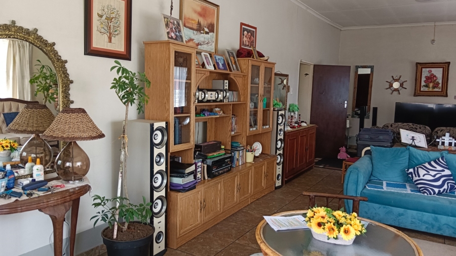 3 Bedroom Property for Sale in Brakpan Central Gauteng
