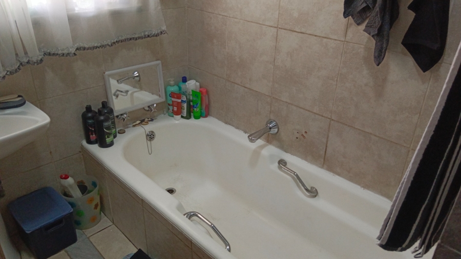 3 Bedroom Property for Sale in Brakpan Central Gauteng