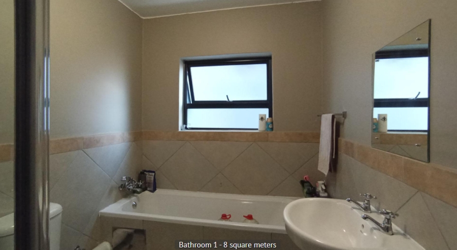 2 Bedroom Property for Sale in Glen Austin Gauteng