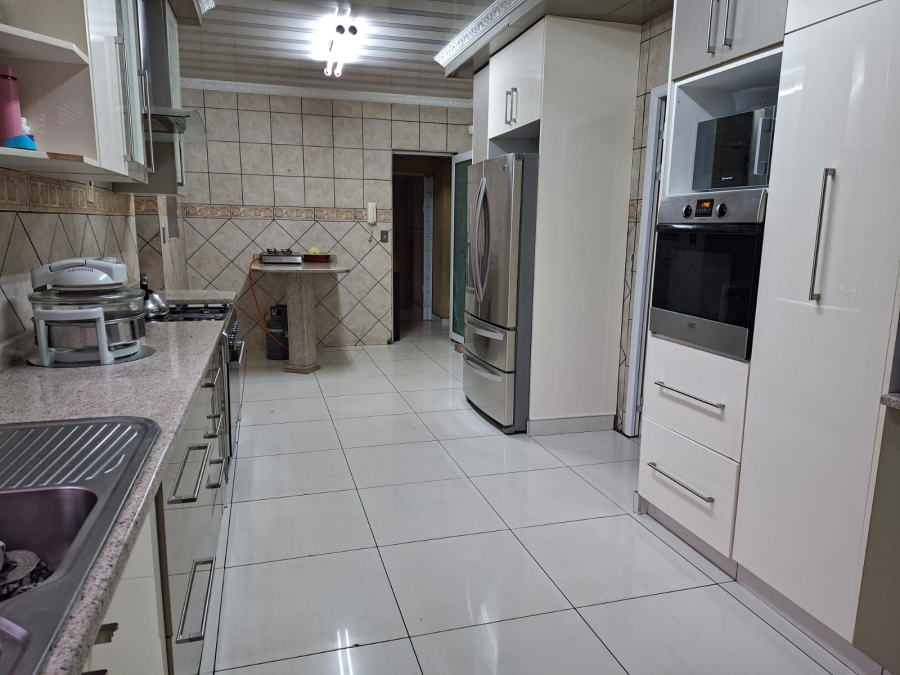 4 Bedroom Property for Sale in Vanderbijlpark SE 7 Gauteng