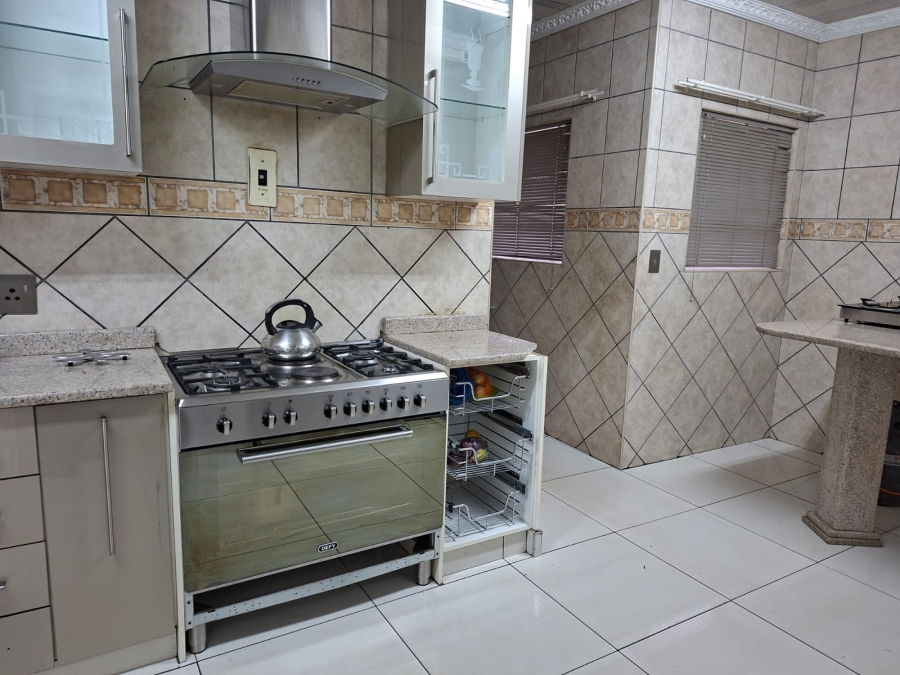 4 Bedroom Property for Sale in Vanderbijlpark SE 7 Gauteng