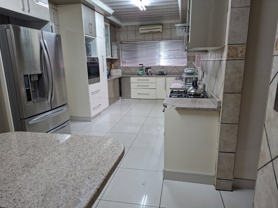 4 Bedroom Property for Sale in Vanderbijlpark SE 7 Gauteng