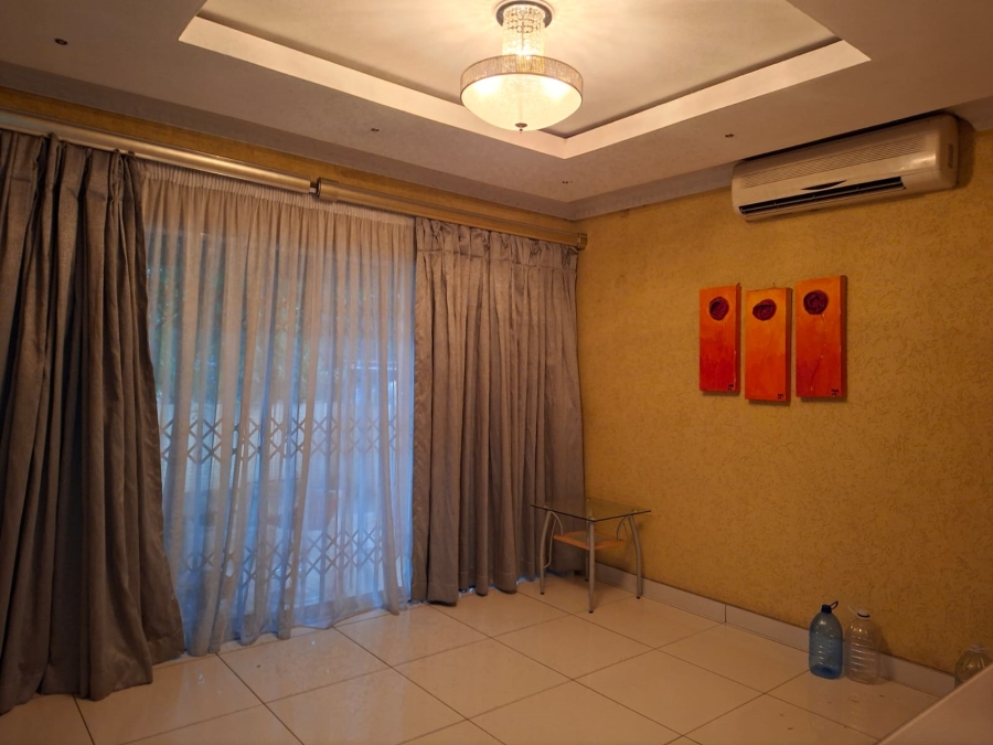 4 Bedroom Property for Sale in Vanderbijlpark SE 7 Gauteng