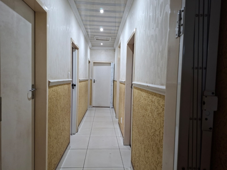 4 Bedroom Property for Sale in Vanderbijlpark SE 7 Gauteng