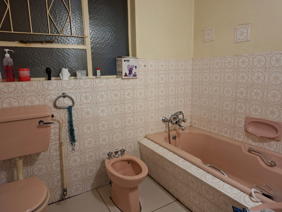 4 Bedroom Property for Sale in Vanderbijlpark SE 7 Gauteng