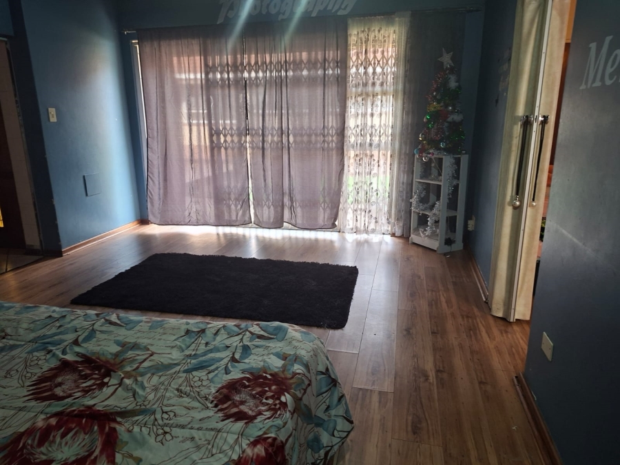 4 Bedroom Property for Sale in Vanderbijlpark SE 7 Gauteng