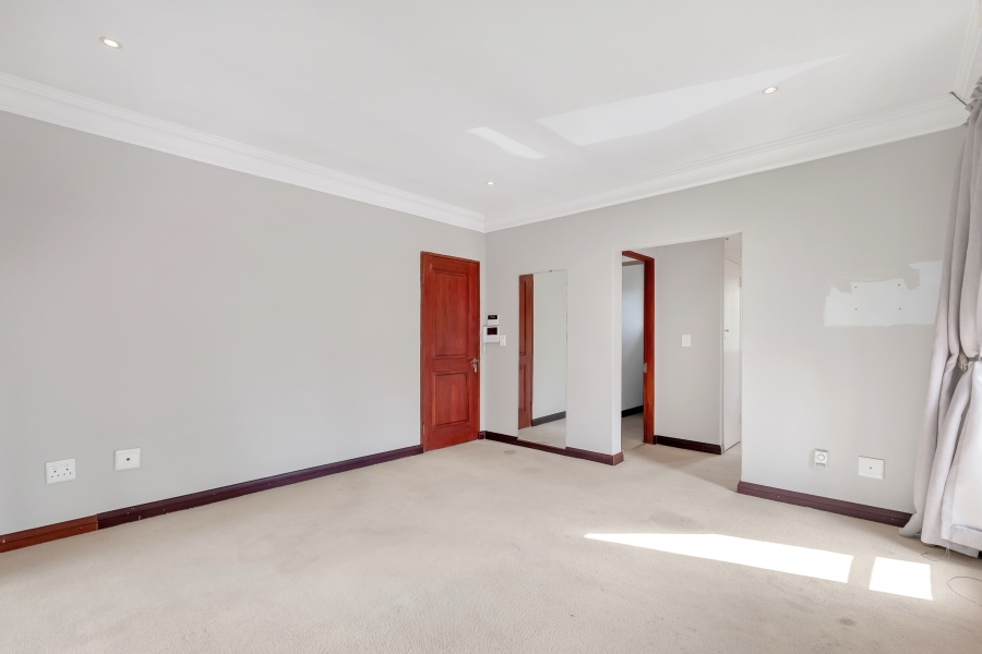 3 Bedroom Property for Sale in Morningside Manor Gauteng