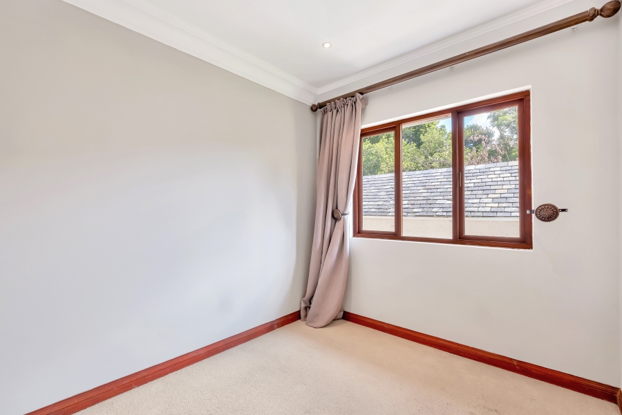 3 Bedroom Property for Sale in Morningside Manor Gauteng