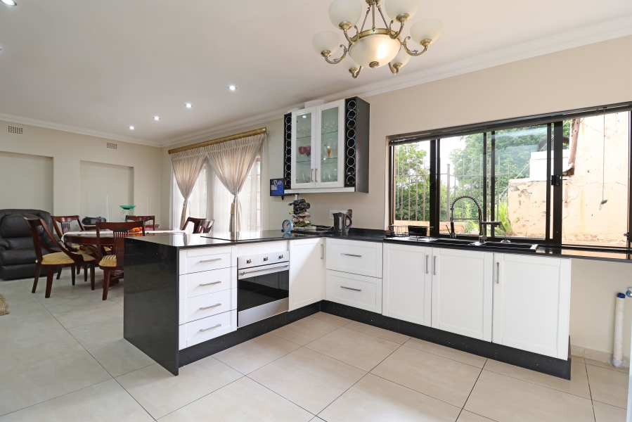 3 Bedroom Property for Sale in Parkhurst Gauteng