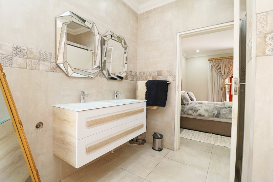 3 Bedroom Property for Sale in Parkhurst Gauteng