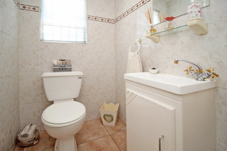 3 Bedroom Property for Sale in Glenhazel Gauteng