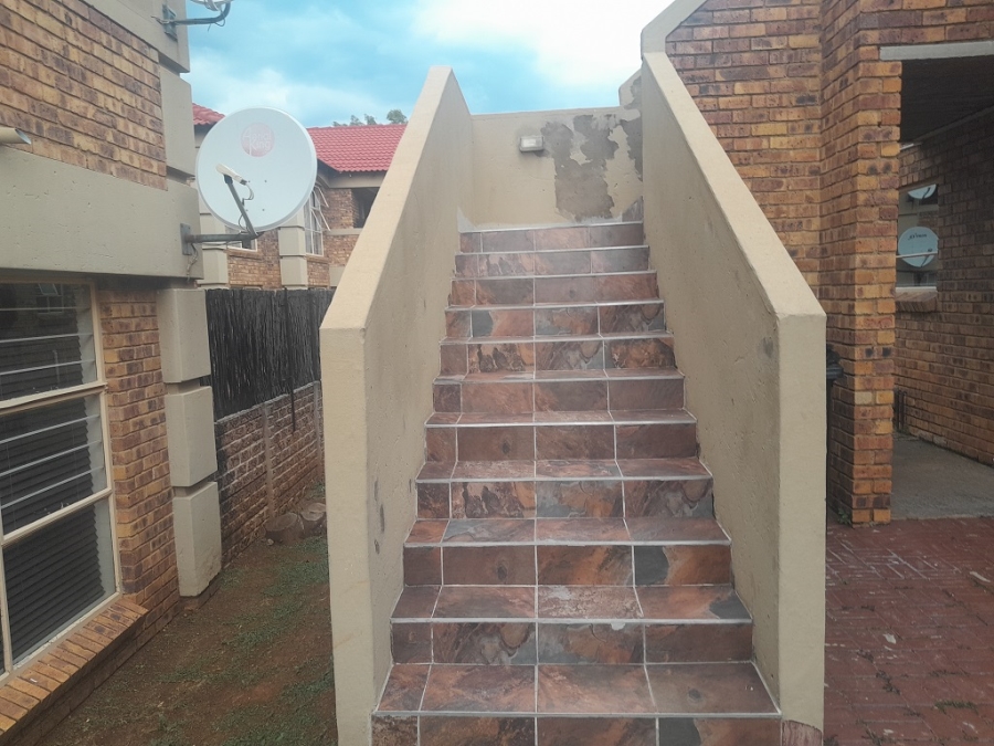 2 Bedroom Property for Sale in Liefde en Vrede Gauteng
