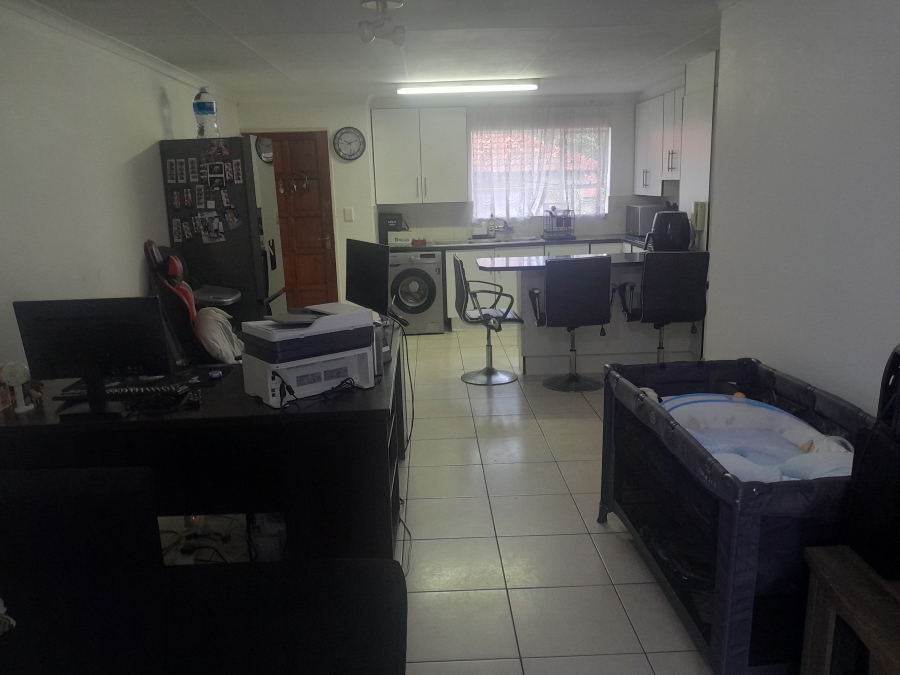 2 Bedroom Property for Sale in Liefde en Vrede Gauteng