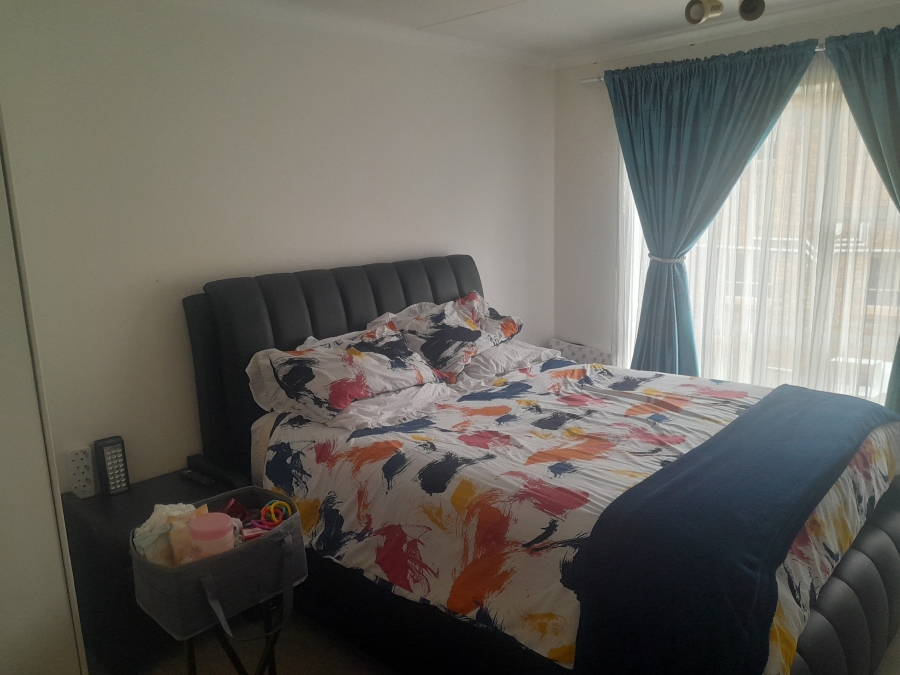 2 Bedroom Property for Sale in Liefde en Vrede Gauteng