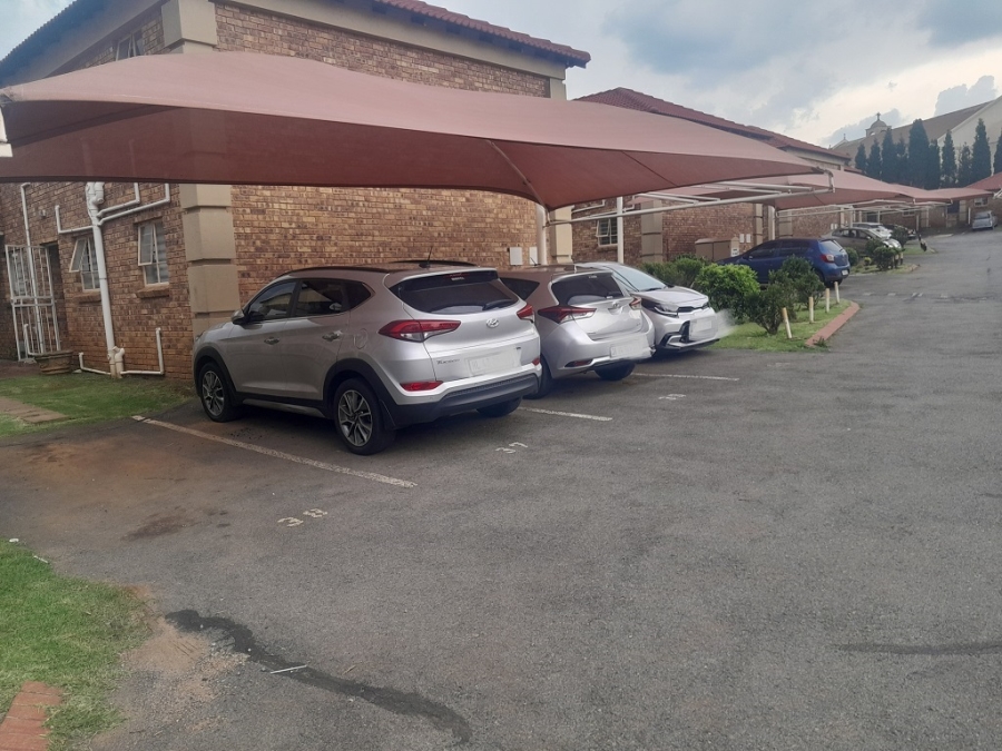 2 Bedroom Property for Sale in Liefde en Vrede Gauteng