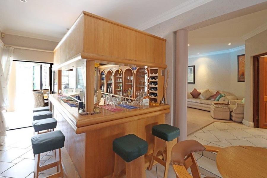 5 Bedroom Property for Sale in Dowerglen Ext 4 Gauteng