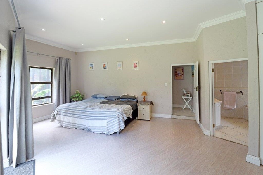 5 Bedroom Property for Sale in Dowerglen Ext 4 Gauteng