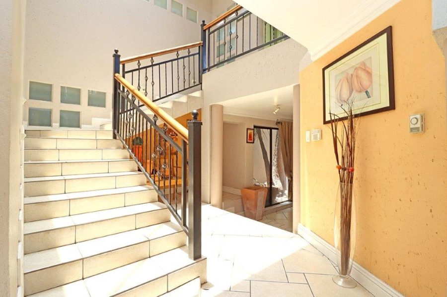 5 Bedroom Property for Sale in Dowerglen Ext 4 Gauteng