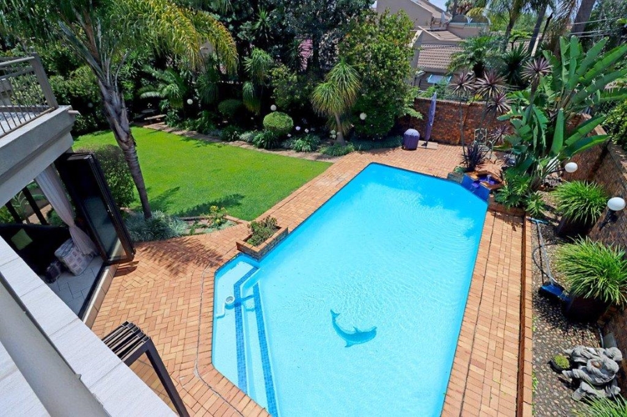 5 Bedroom Property for Sale in Dowerglen Ext 4 Gauteng