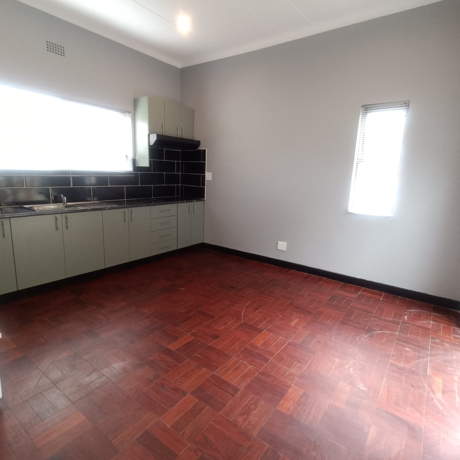 To Let 2 Bedroom Property for Rent in Greenside Gauteng