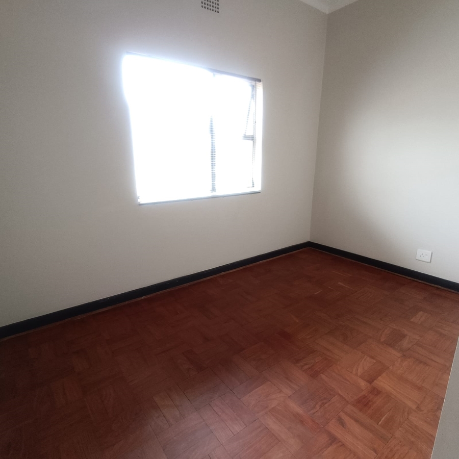 To Let 2 Bedroom Property for Rent in Greenside Gauteng