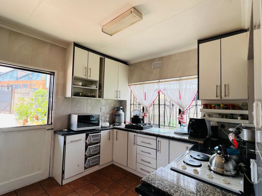 3 Bedroom Property for Sale in Maraisburg Gauteng