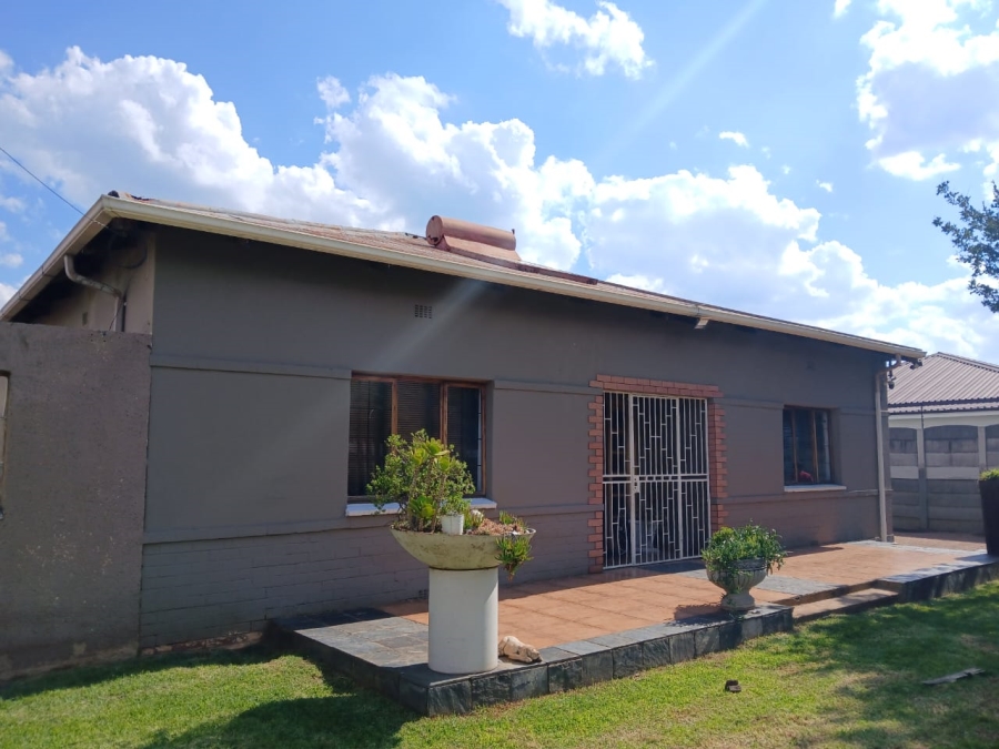 3 Bedroom Property for Sale in Dalview Gauteng