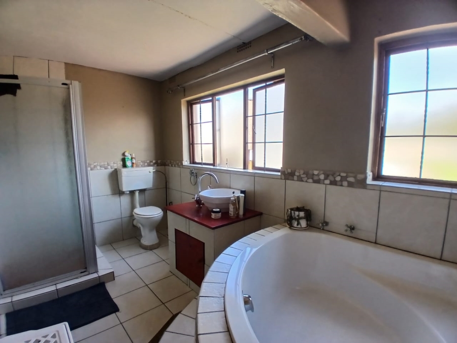 3 Bedroom Property for Sale in Dalview Gauteng