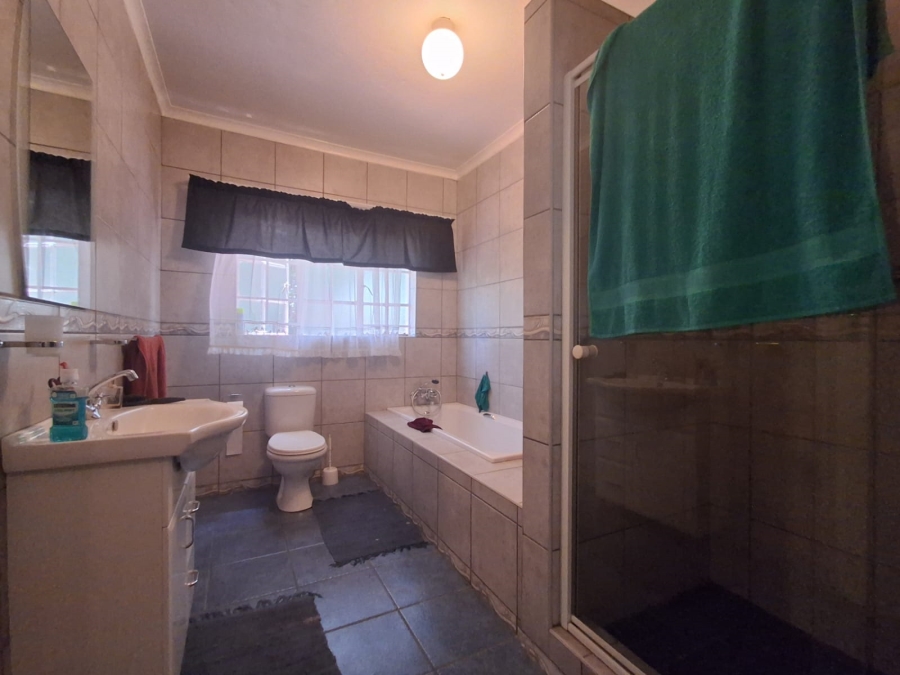 5 Bedroom Property for Sale in Henley on Klip Gauteng