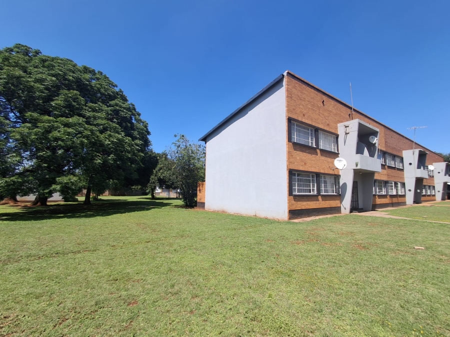 1 Bedroom Property for Sale in Meyerton Central Gauteng