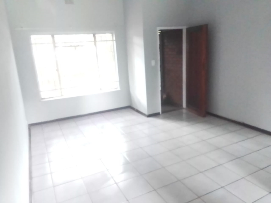 1 Bedroom Property for Sale in Meyerton Central Gauteng